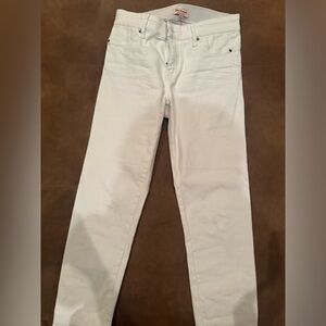 White Skinny Jeans Juicy Couture size 4. Never worn